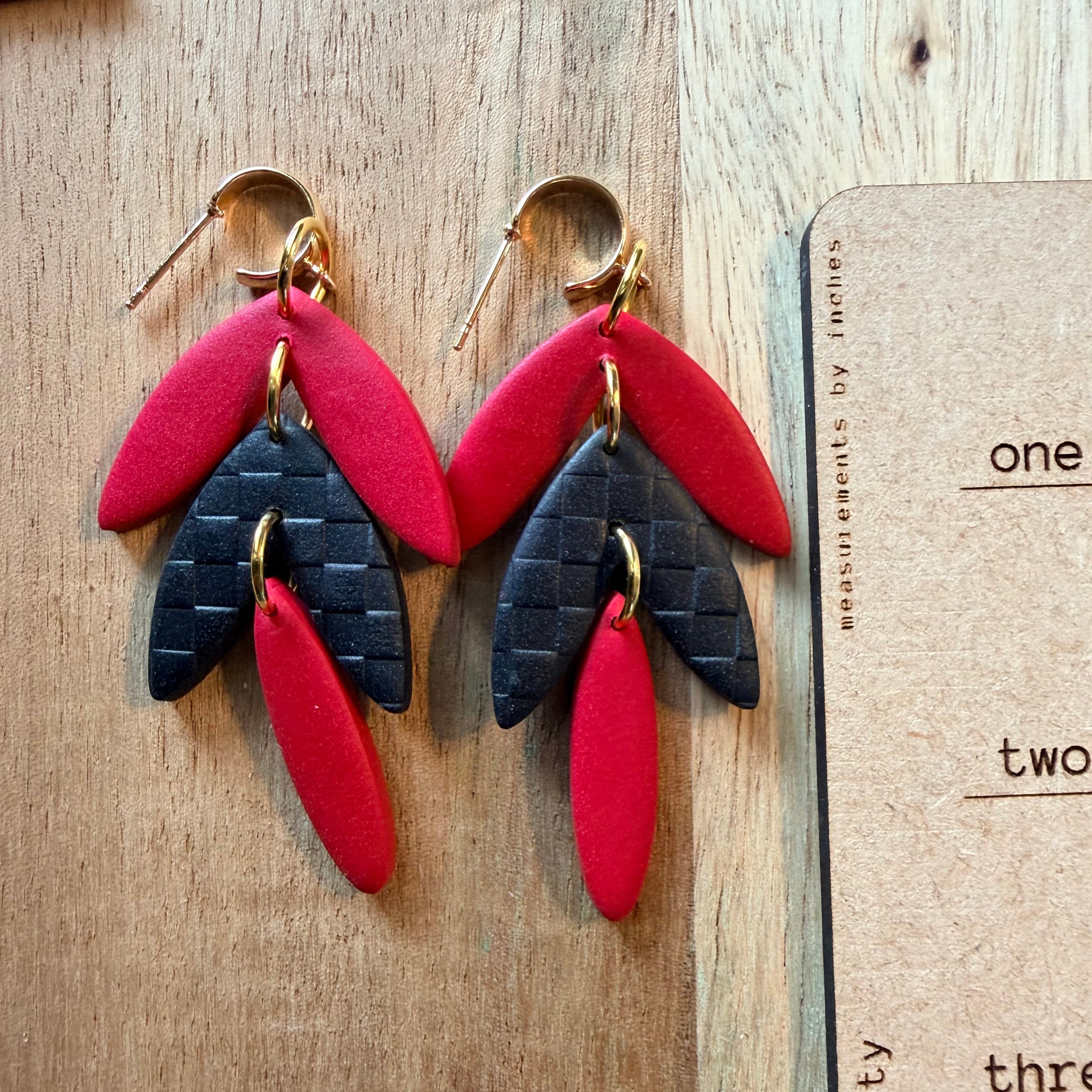 Checkered Leaf Dangle